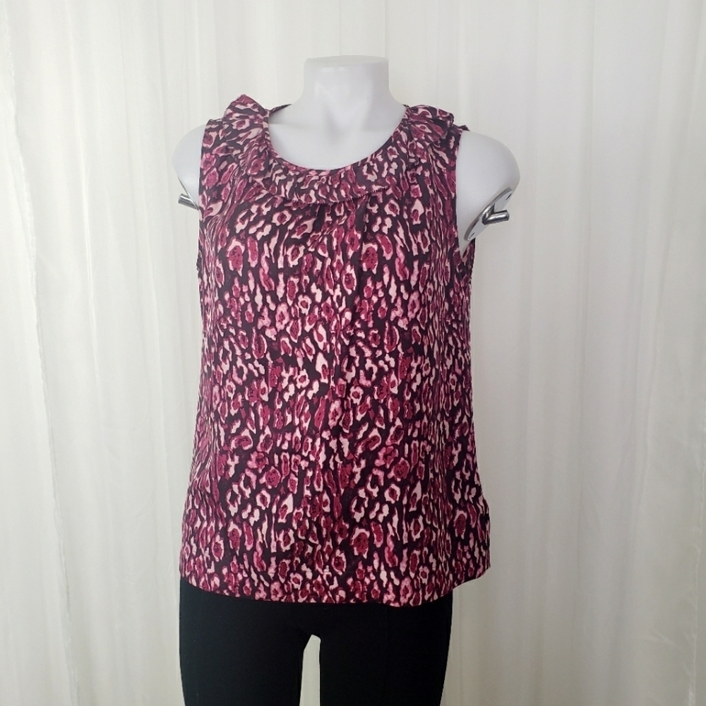Banana Republic pink floral sleeveless top ruffle neck silk size small